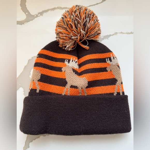 Pendleton Beanie with Deer Pattern - Picture 2 of 2